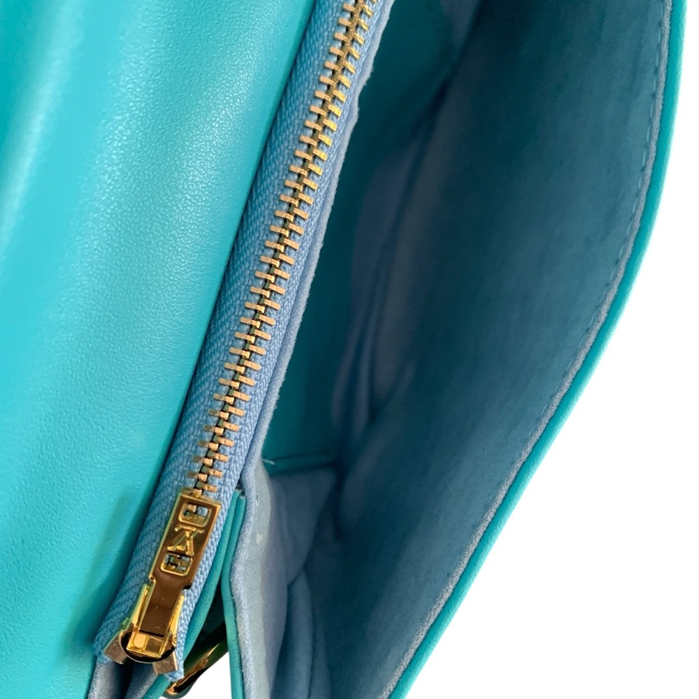 🆕Louis Vuitton Style Embossed Monogram Vuittamins Pochette Coussin Menthe Jaune🆕 - Picture 15 of 16